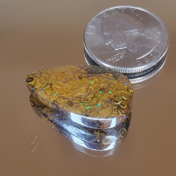 26 Carat Australian Koroit Boulder Opal - Picture 2 of 5